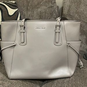 Pristine Michael Kors shoulder bag